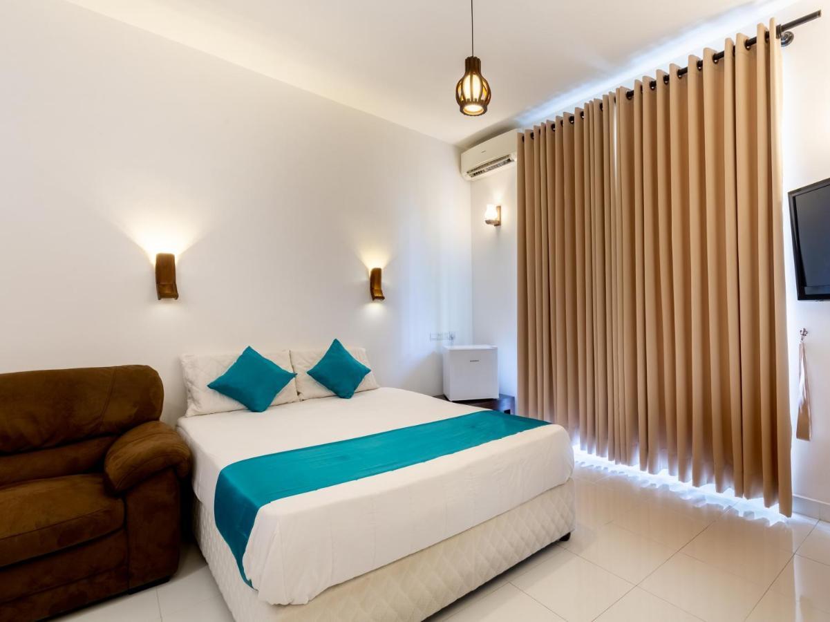 Royal Mount Hotel Dehiwala-Mount Lavinia Dış mekan fotoğraf